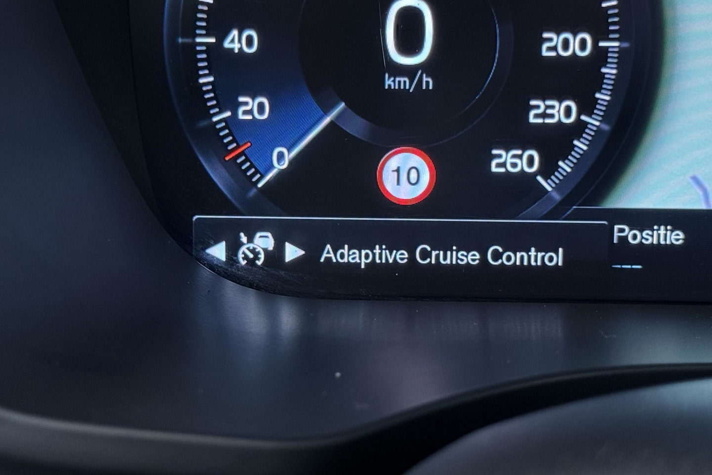 Volvo XC60 2.0 T8 Twin Engine AWD Momentum | Luchtvering | Bowers & Wilkins | Trekhaak | BLIS | Panoramadak | Head-up