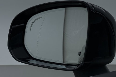 Volvo XC60 2.0 T8 Twin Engine AWD Momentum | Luchtvering | Bowers & Wilkins | Trekhaak | BLIS | Panoramadak | Head-up