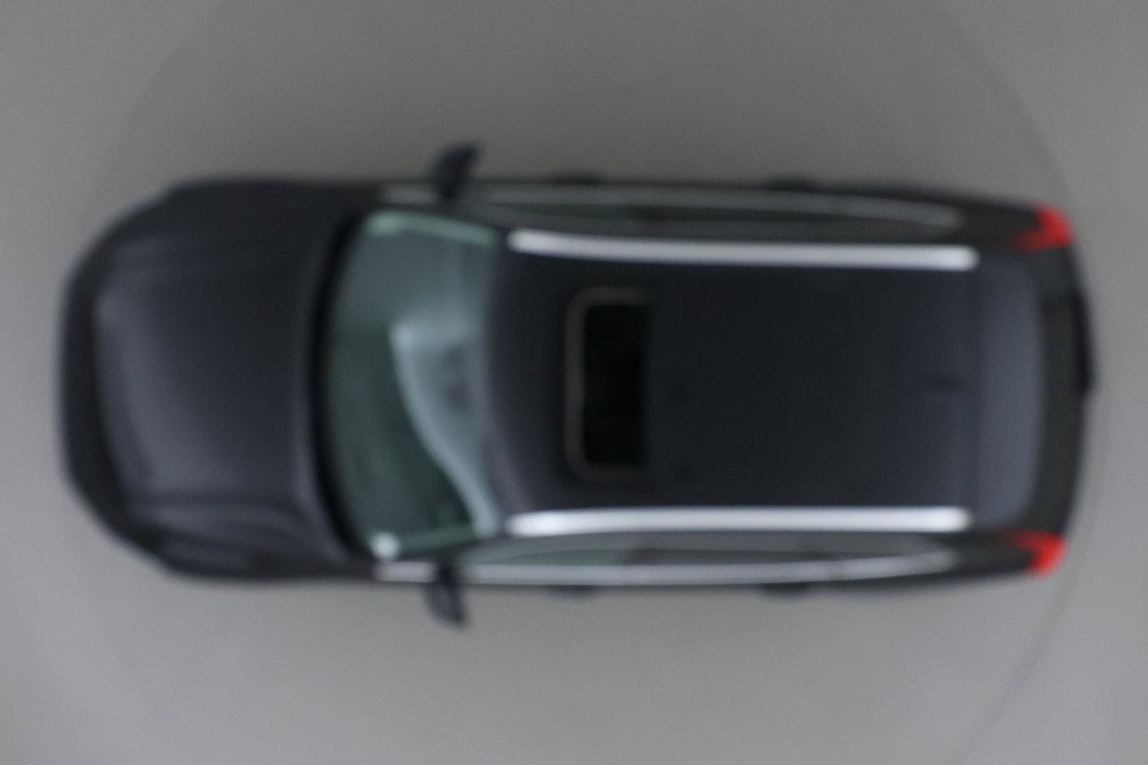 Volvo XC60 2.0 T8 Twin Engine AWD Momentum | Luchtvering | Bowers & Wilkins | Trekhaak | BLIS | Panoramadak | Head-up