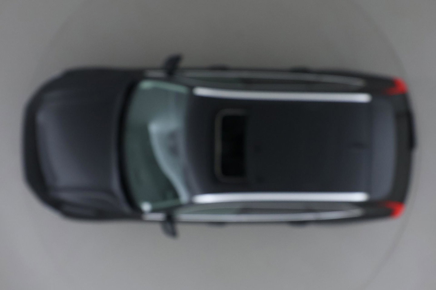 Volvo XC60 2.0 T8 Twin Engine AWD Momentum | Luchtvering | Bowers & Wilkins | Trekhaak | BLIS | Panoramadak | Head-up