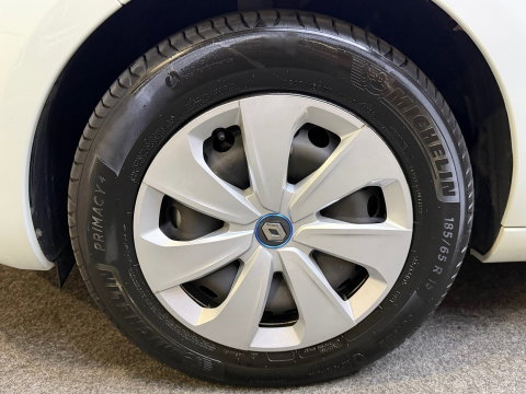 Renault ZOE R110 Life 52 kWh (KOOP ACCU) Led Navi Airconditioning PDC