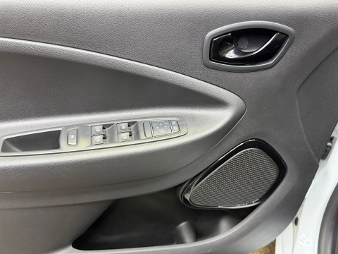 Renault ZOE R110 Life 52 kWh (KOOP ACCU) Led Navi Airconditioning PDC