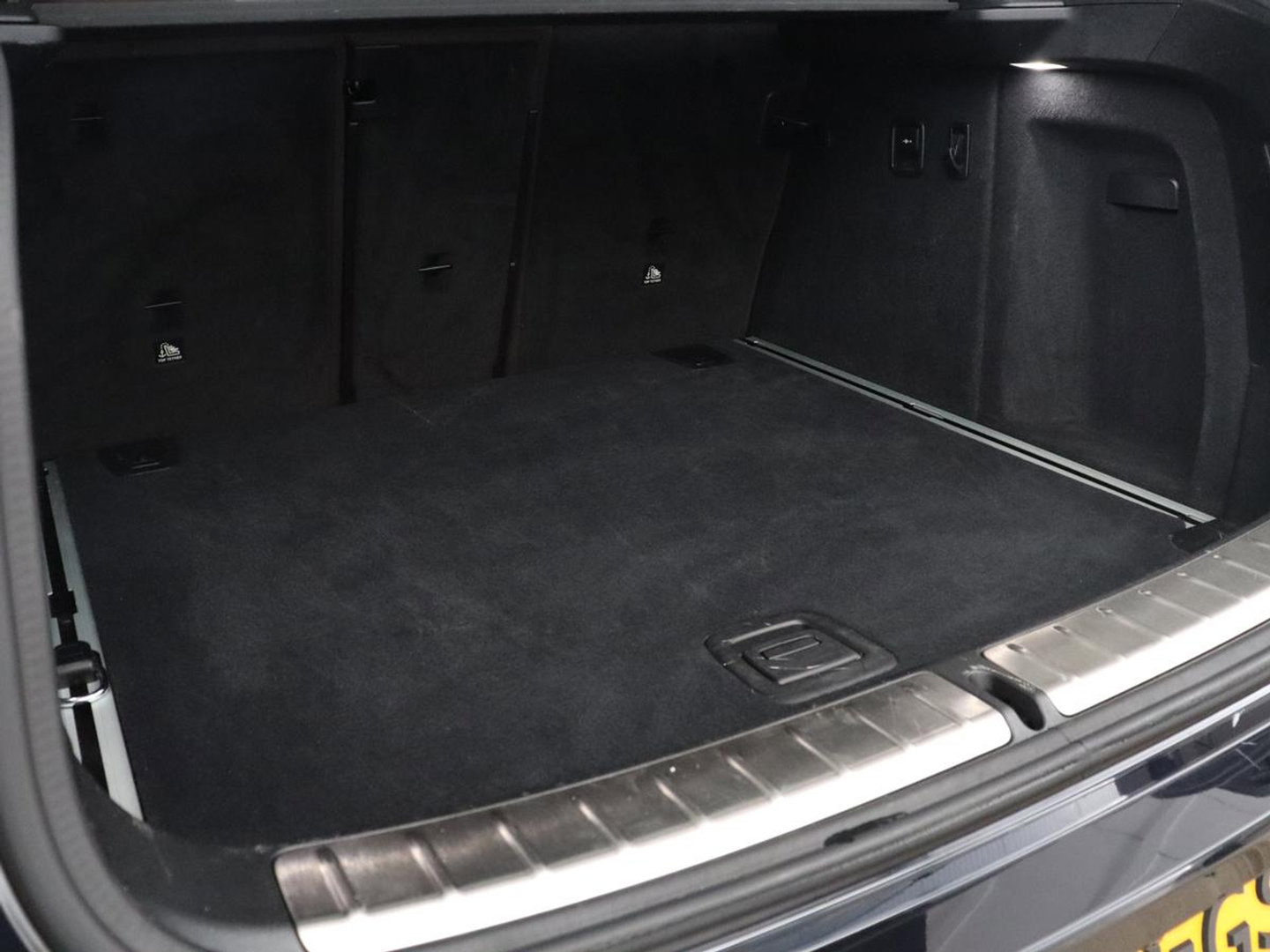 BMW X4 xDrive20i Business Edition | M-sport | Panoramadak | Leder | Memory | Stuur/stoel verwarming | Cruise control | Camera | Park assist | Carplay | Sfeerverlichting | Climate control