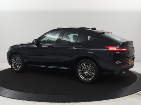 BMW X4 xDrive20i Business Edition | M-sport | Panoramadak | Leder | Memory | Stuur/stoel verwarming | Cruise control | Camera | Park assist | Carplay | Sfeerverlichting | Climate control