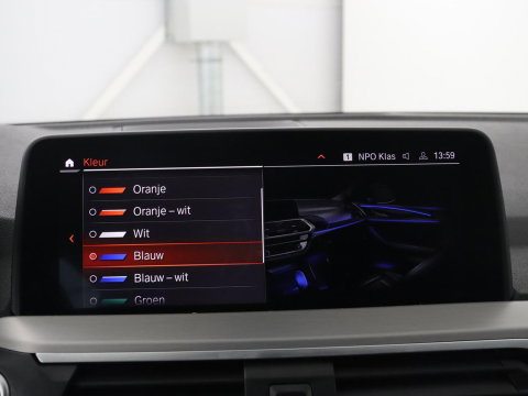 BMW X4 xDrive20i Business Edition | M-sport | Panoramadak | Leder | Memory | Stuur/stoel verwarming | Cruise control | Camera | Park assist | Carplay | Sfeerverlichting | Climate control