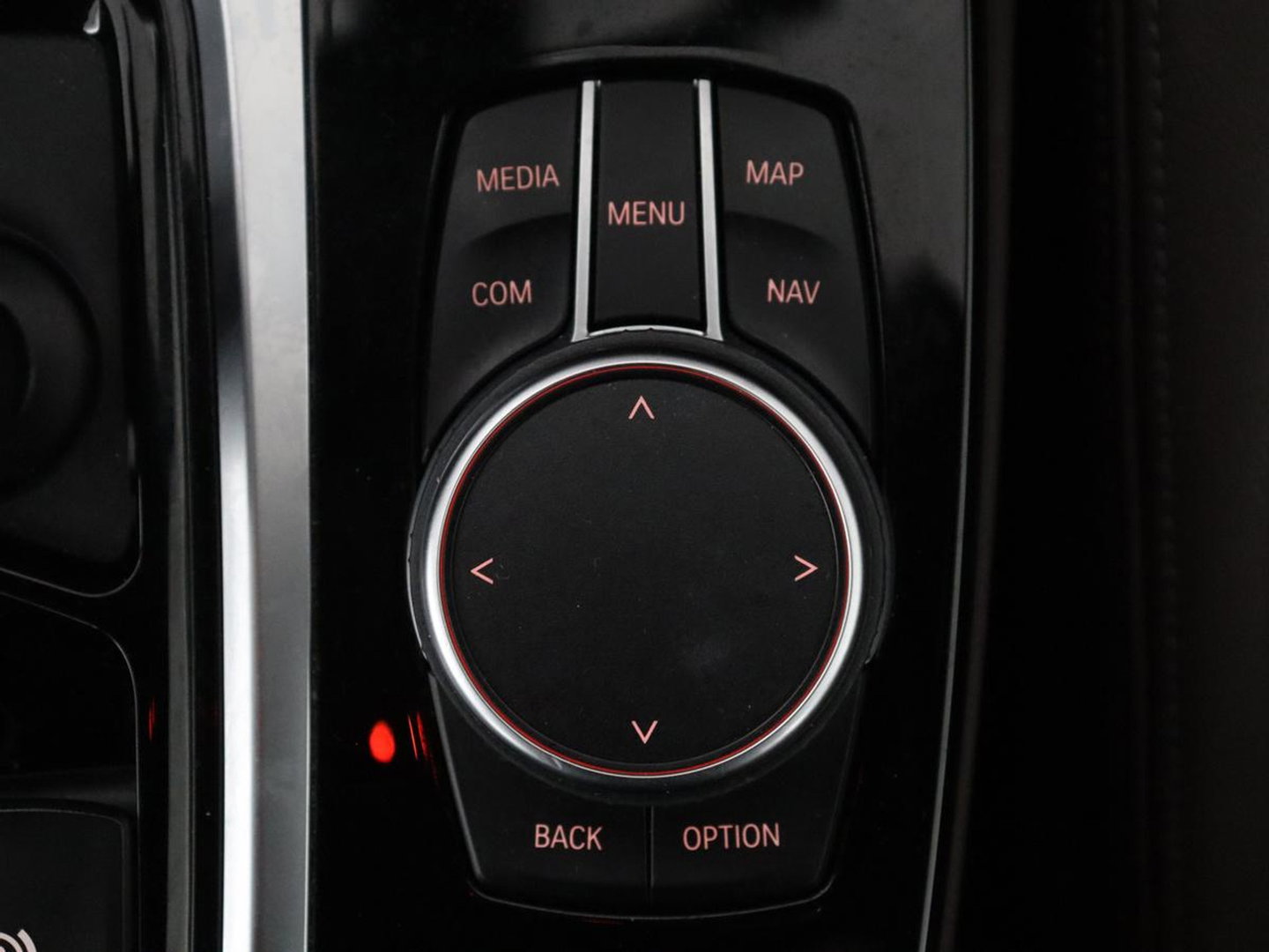 BMW X4 xDrive20i Business Edition | M-sport | Panoramadak | Leder | Memory | Stuur/stoel verwarming | Cruise control | Camera | Park assist | Carplay | Sfeerverlichting | Climate control
