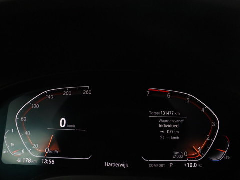 BMW X4 xDrive20i Business Edition | M-sport | Panoramadak | Leder | Memory | Stuur/stoel verwarming | Cruise control | Camera | Park assist | Carplay | Sfeerverlichting | Climate control