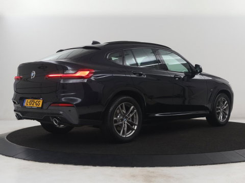 BMW X4 xDrive20i Business Edition | M-sport | Panoramadak | Leder | Memory | Stuur/stoel verwarming | Cruise control | Camera | Park assist | Carplay | Sfeerverlichting | Climate control