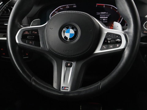 BMW X4 xDrive20i Business Edition | M-sport | Panoramadak | Leder | Memory | Stuur/stoel verwarming | Cruise control | Camera | Park assist | Carplay | Sfeerverlichting | Climate control