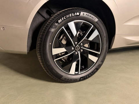 Volvo XC60 2.0 T8 Plug-in hybrid AWD Plus Dark Facelift model l Trekhaak l 360 l 455PK