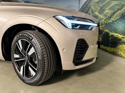 Volvo XC60 2.0 T8 Plug-in hybrid AWD Plus Dark Facelift model l Trekhaak l 360 l 455PK