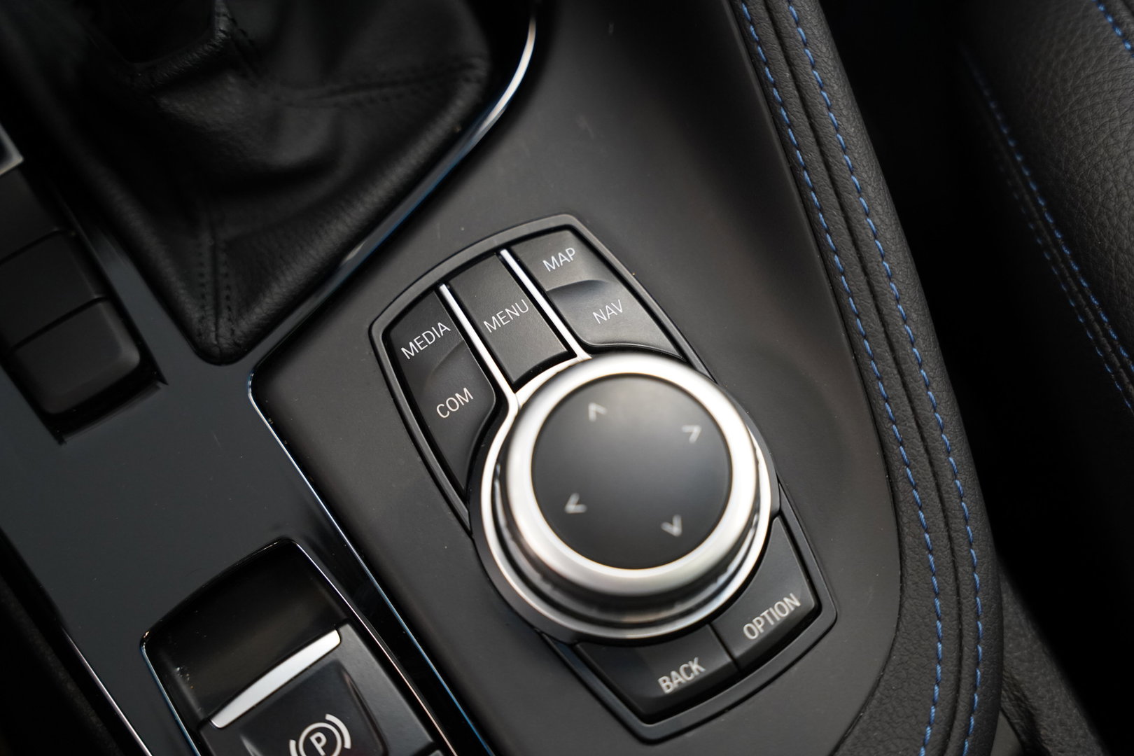 BMW X1 sDrive20i High Executive Panoramadak M-Sport Trekhaak