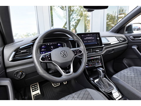 Volkswagen T-Roc 1.5 TSI R-Line Business+ PANO IQ.LIGHT ACC VOL