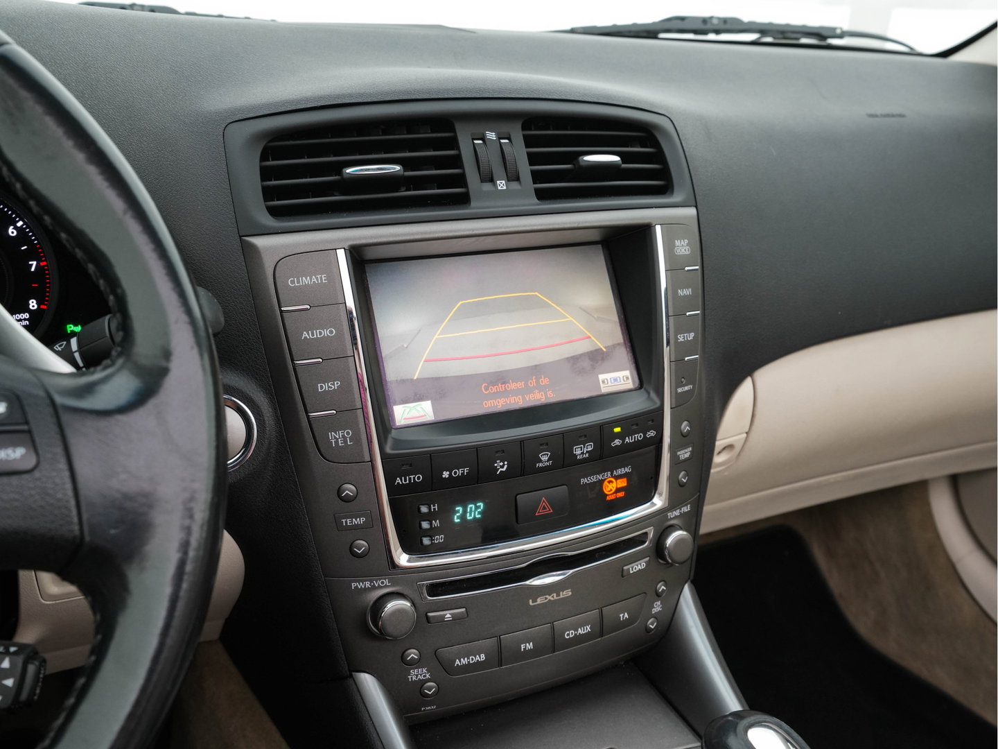 Lexus IS Cabriolet 250C Luxury Aut. * LEATHER | NAVI-FULLMAP | KEYLESS | PDC | SHIFT-PADDLES | CRUISE | ECC | HEATED-SEATS | CAMERA | AIRSCARF | 18''ALU *