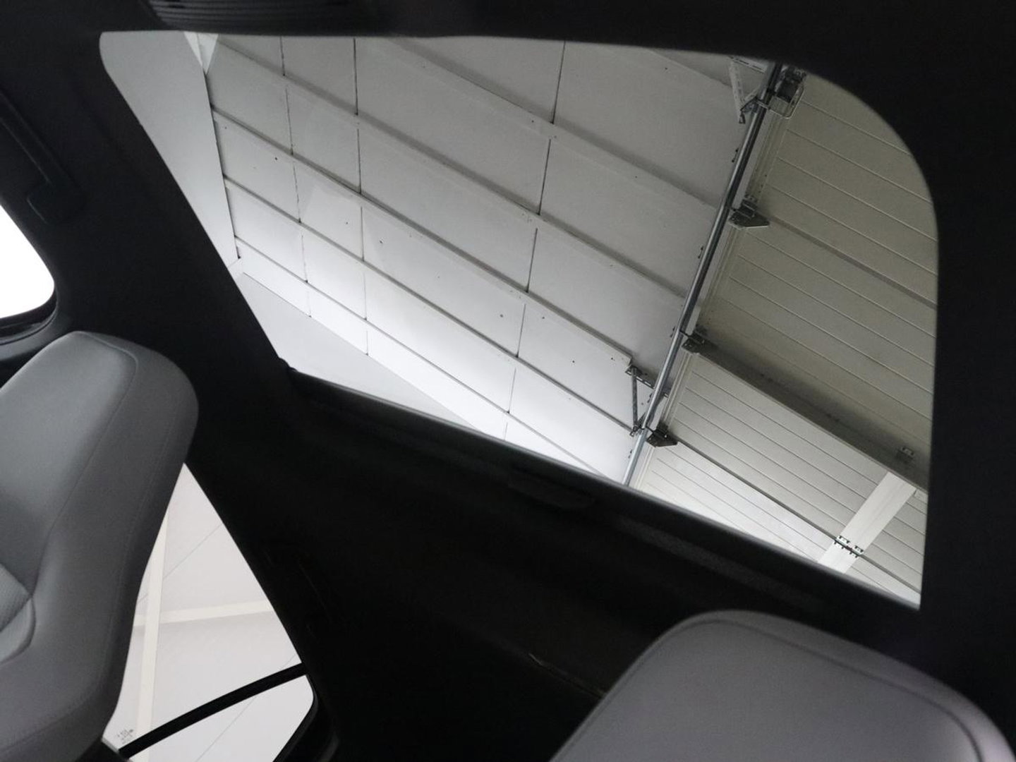 Volkswagen Golf 1.4 eHybrid GTE | SOH 90,0% | Panoramadak | Leder | Adaptive cruise | Memory | Trekhaak | Stuur/stoel verwarming | Stoelventilatie | Camera | Park assist | Carplay | Climate control