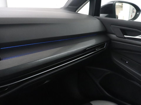 Volkswagen Golf 1.4 eHybrid GTE | SOH 90,0% | Panoramadak | Leder | Adaptive cruise | Memory | Trekhaak | Stuur/stoel verwarming | Stoelventilatie | Camera | Park assist | Carplay | Climate control