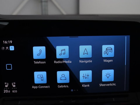 Volkswagen Golf 1.4 eHybrid GTE | SOH 90,0% | Panoramadak | Leder | Adaptive cruise | Memory | Trekhaak | Stuur/stoel verwarming | Stoelventilatie | Camera | Park assist | Carplay | Climate control