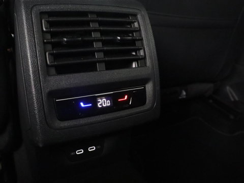 Volkswagen Golf 1.4 eHybrid GTE | SOH 90,0% | Panoramadak | Leder | Adaptive cruise | Memory | Trekhaak | Stuur/stoel verwarming | Stoelventilatie | Camera | Park assist | Carplay | Climate control