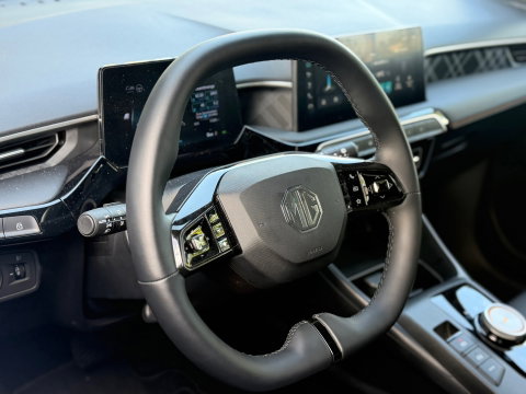 MG MG3 Hybrid+ 1.5 Hybrid+ Luxury ACC|Carplay|Keyless|360Camera|Grantiet/m2023