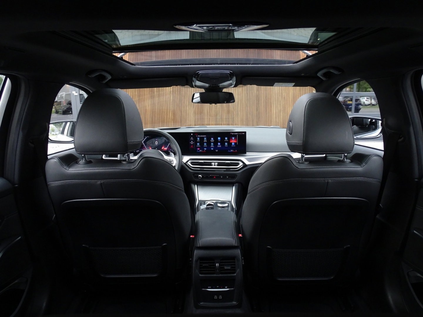 BMW 3 Serie Touring 330e 292PK X-Drive M-Sport / Brooklyn / 2022 / pano / LED