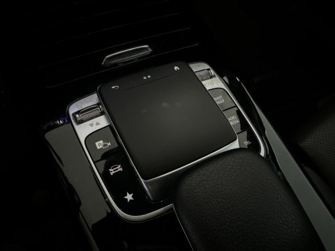Mercedes-Benz A-Klasse 220 AMG Pano|Stoelverkoeling|Camera |ACC|Sfeer