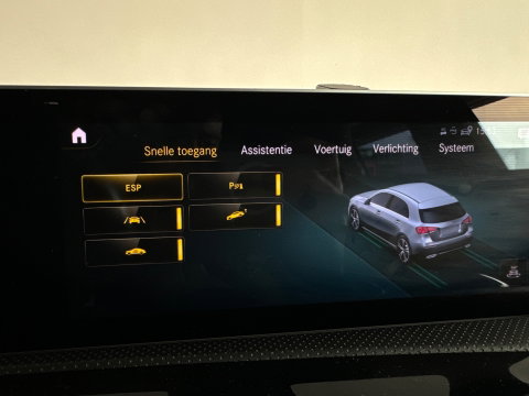 Mercedes-Benz A-Klasse 220 AMG Pano|Stoelverkoeling|Camera |ACC|Sfeer
