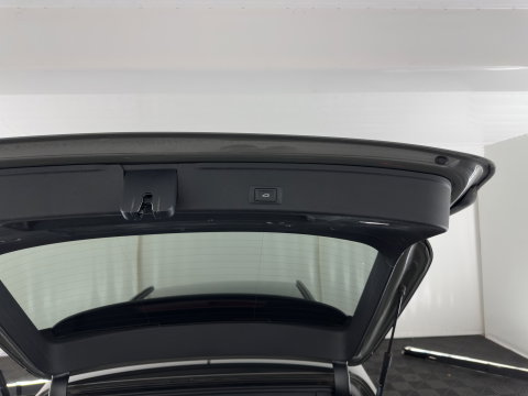 Audi A4 Avant 40 TFSI S edition (INCL.BTW) Aut. *LEATHER-MICROFIBRE | FULL-LED | HEATED-SPORTSEATS | KEYLESS | DIGI-COCKPIT | AMBIENT-LIGHT | NAVI-FULLMAP | PRIVACY-GLASS | SHIFT-PADDLES | ECC | PDC | CRUISE | 18''ALU*