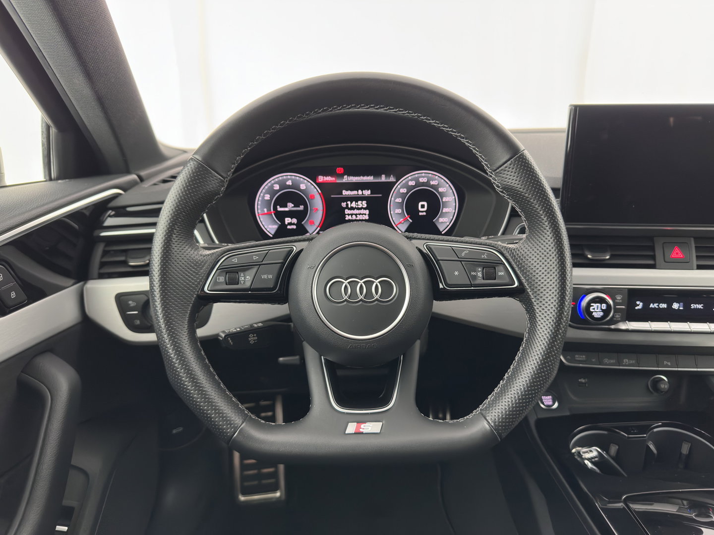 Audi A4 Avant 40 TFSI S edition (INCL.BTW) Aut. *LEATHER-MICROFIBRE | FULL-LED | HEATED-SPORTSEATS | KEYLESS | DIGI-COCKPIT | AMBIENT-LIGHT | NAVI-FULLMAP | PRIVACY-GLASS | SHIFT-PADDLES | ECC | PDC | CRUISE | 18''ALU*