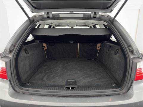 BMW 5 Serie Touring 520i Corporate Lease Business Line Edition I Aut. *LEATHER | COMFORT-SEATS | NAVI-FULLMAP | ECC | PDC | CRUISE | 17''ALU | TOWBAR*