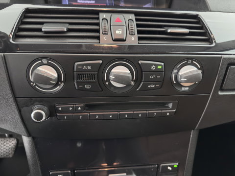 BMW 5 Serie Touring 520i Corporate Lease Business Line Edition I Aut. *LEATHER | COMFORT-SEATS | NAVI-FULLMAP | ECC | PDC | CRUISE | 17''ALU | TOWBAR*