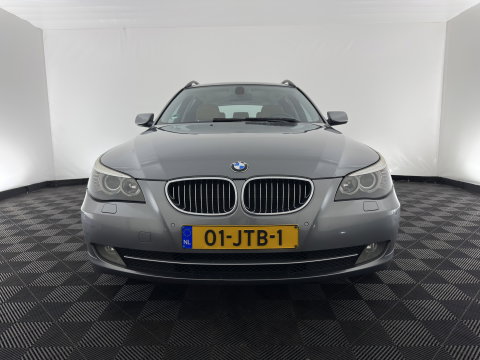 BMW 5 Serie Touring 520i Corporate Lease Business Line Edition I Aut. *LEATHER | COMFORT-SEATS | NAVI-FULLMAP | ECC | PDC | CRUISE | 17''ALU | TOWBAR*