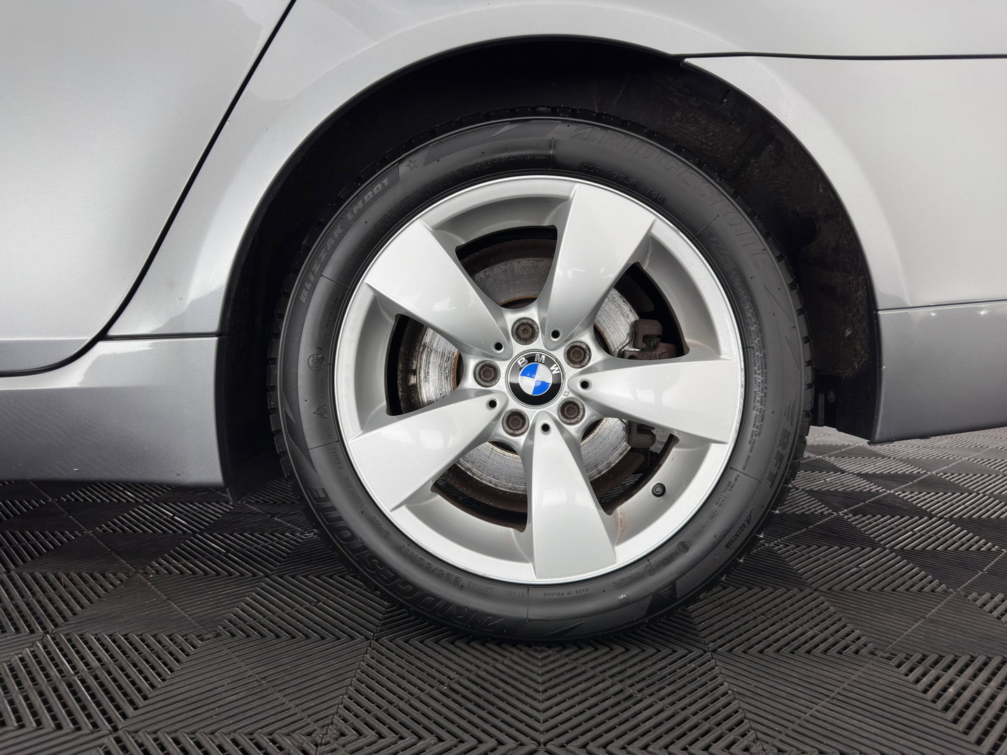 BMW 5 Serie Touring 520i Corporate Lease Business Line Edition I Aut. *LEATHER | COMFORT-SEATS | NAVI-FULLMAP | ECC | PDC | CRUISE | 17''ALU | TOWBAR*