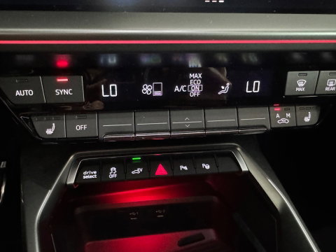 Audi A3 Sportback 45 TFSI e S Line Competition Pano|Massage|S3 Pack