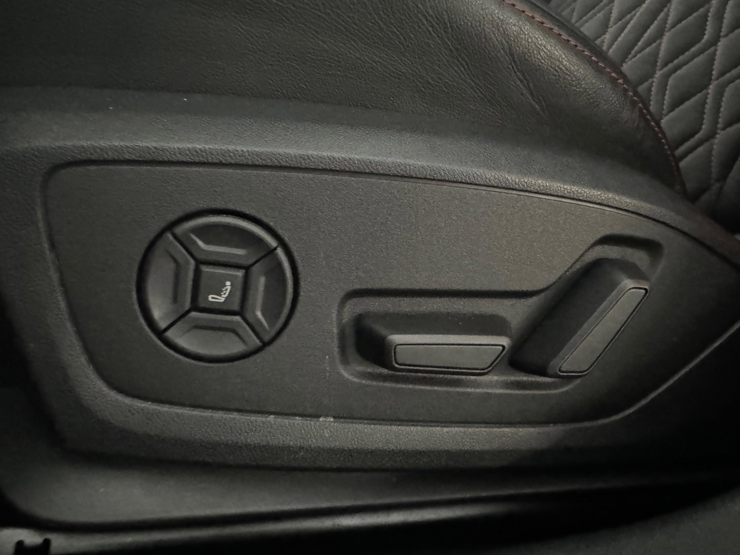 Audi A3 Sportback 45 TFSI e S Line Competition Pano|Massage|S3 Pack
