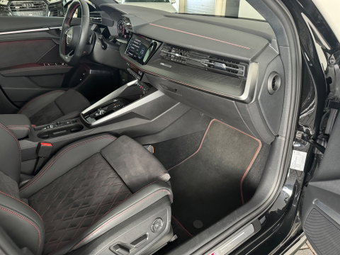 Audi A3 Sportback 45 TFSI e S Line Competition Pano|Massage|S3 Pack