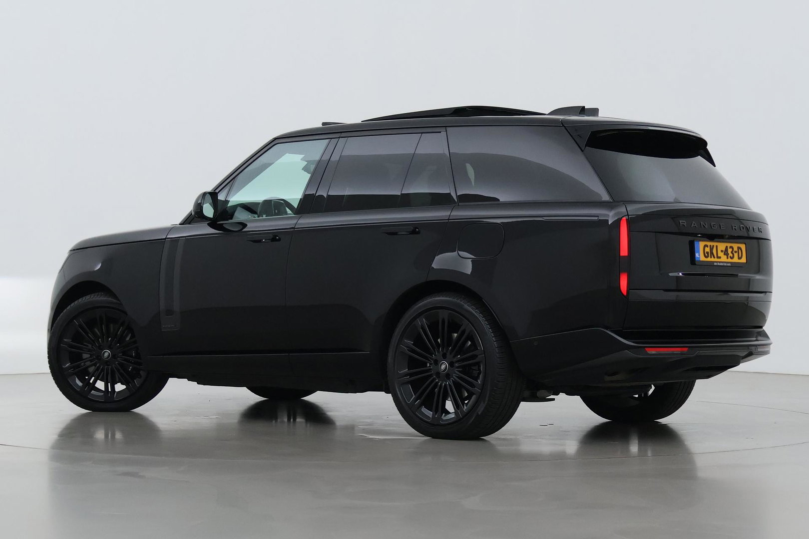 Land Rover Range Rover 3.0 P550e Autobiography | Rear Seat Entertainment | Meridian Signature | 23 Inch | ClearSight | Luchtvering | Massage