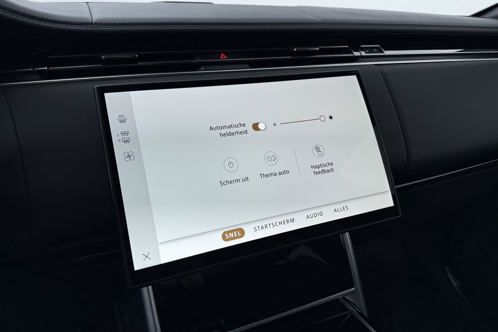 Land Rover Range Rover 3.0 P550e Autobiography | Rear Seat Entertainment | Meridian Signature | 23 Inch | ClearSight | Luchtvering | Massage
