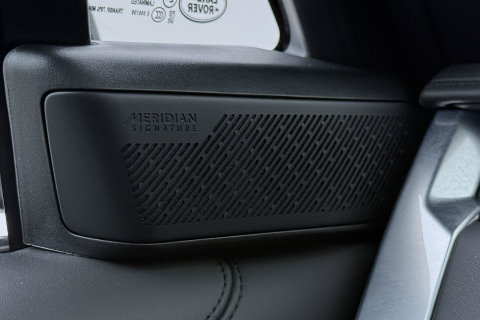 Land Rover Range Rover 3.0 P550e Autobiography | Rear Seat Entertainment | Meridian Signature | 23 Inch | ClearSight | Luchtvering | Massage