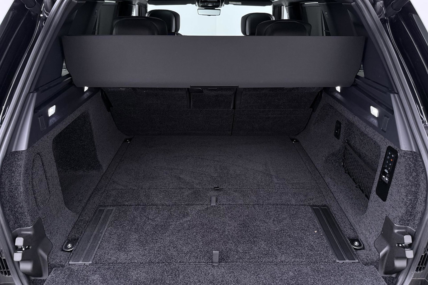 Land Rover Range Rover 3.0 P550e Autobiography | Rear Seat Entertainment | Meridian Signature | 23 Inch | ClearSight | Luchtvering | Massage