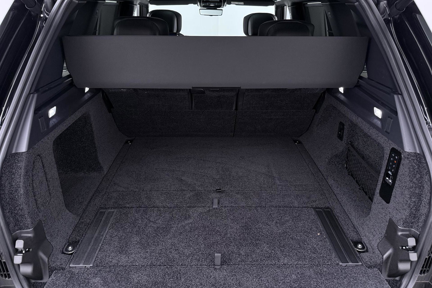 Land Rover Range Rover 3.0 P550e Autobiography | Rear Seat Entertainment | Meridian Signature | 23 Inch | ClearSight | Luchtvering | Massage