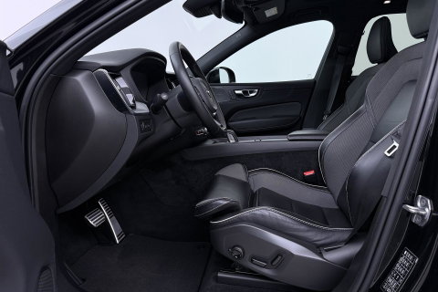 Volvo XC60 T6 R-Design | Luchtvering | Harman/Kardon | Panoramadak | 360° Camera | Head-Up | Stoel+Stuurverwarming | 21 Inch | ACC