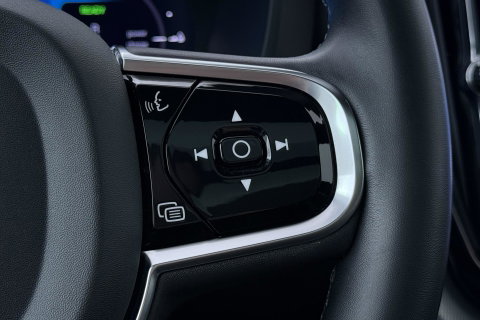 Volvo XC60 T6 R-Design | Luchtvering | Harman/Kardon | Panoramadak | 360° Camera | Head-Up | Stoel+Stuurverwarming | 21 Inch | ACC