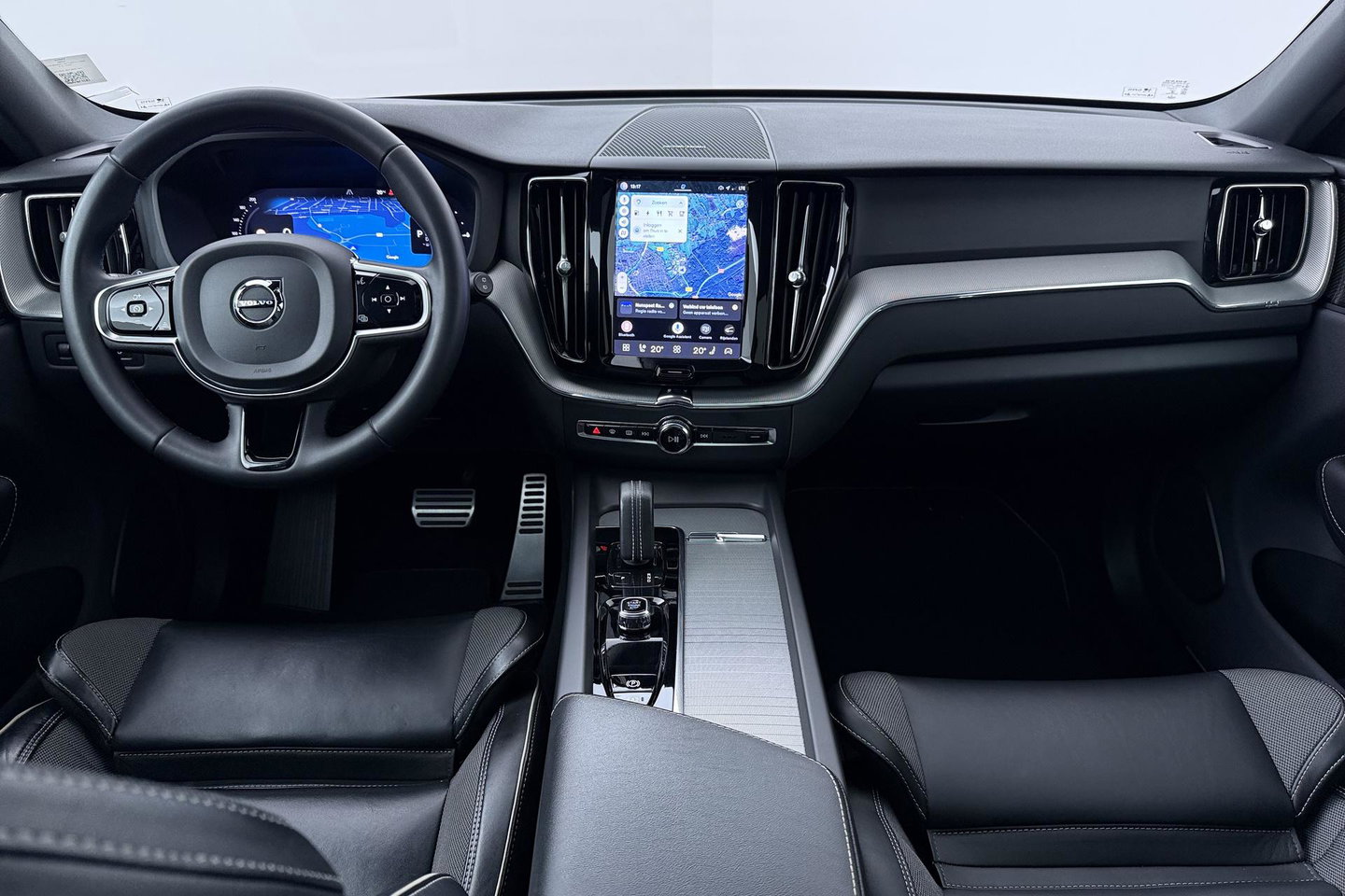 Volvo XC60 T6 R-Design | Luchtvering | Harman/Kardon | Panoramadak | 360° Camera | Head-Up | Stoel+Stuurverwarming | 21 Inch | ACC