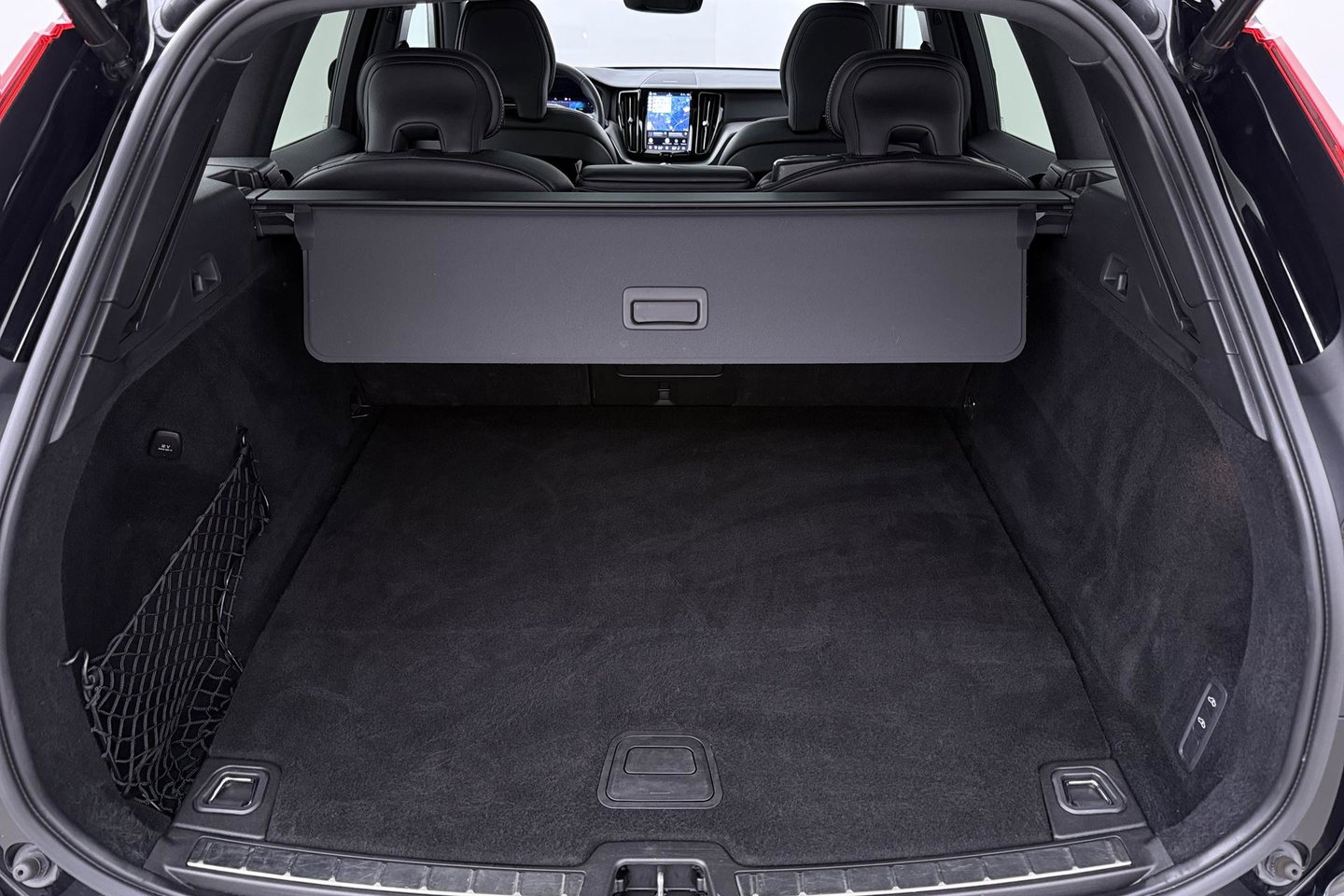 Volvo XC60 T6 R-Design | Luchtvering | Harman/Kardon | Panoramadak | 360° Camera | Head-Up | Stoel+Stuurverwarming | 21 Inch | ACC