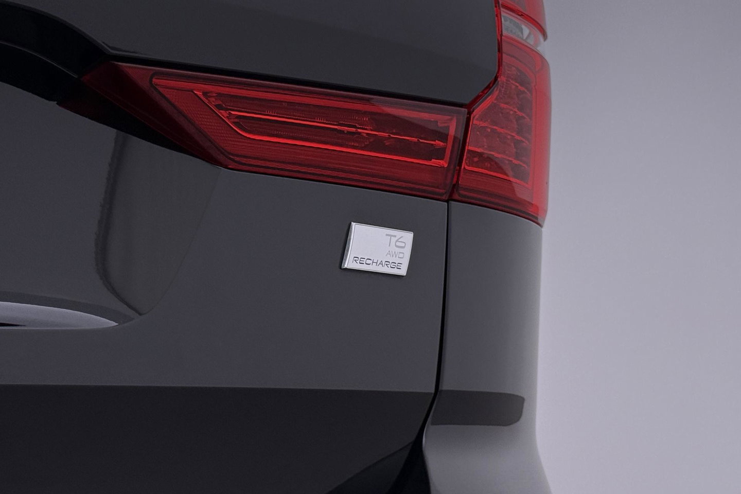 Volvo XC60 T6 R-Design | Luchtvering | Harman/Kardon | Panoramadak | 360° Camera | Head-Up | Stoel+Stuurverwarming | 21 Inch | ACC