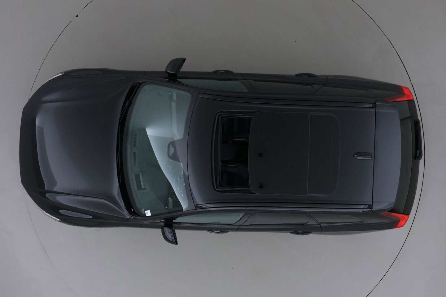 Volvo XC60 T6 R-Design | Luchtvering | Harman/Kardon | Panoramadak | 360° Camera | Head-Up | Stoel+Stuurverwarming | 21 Inch | ACC