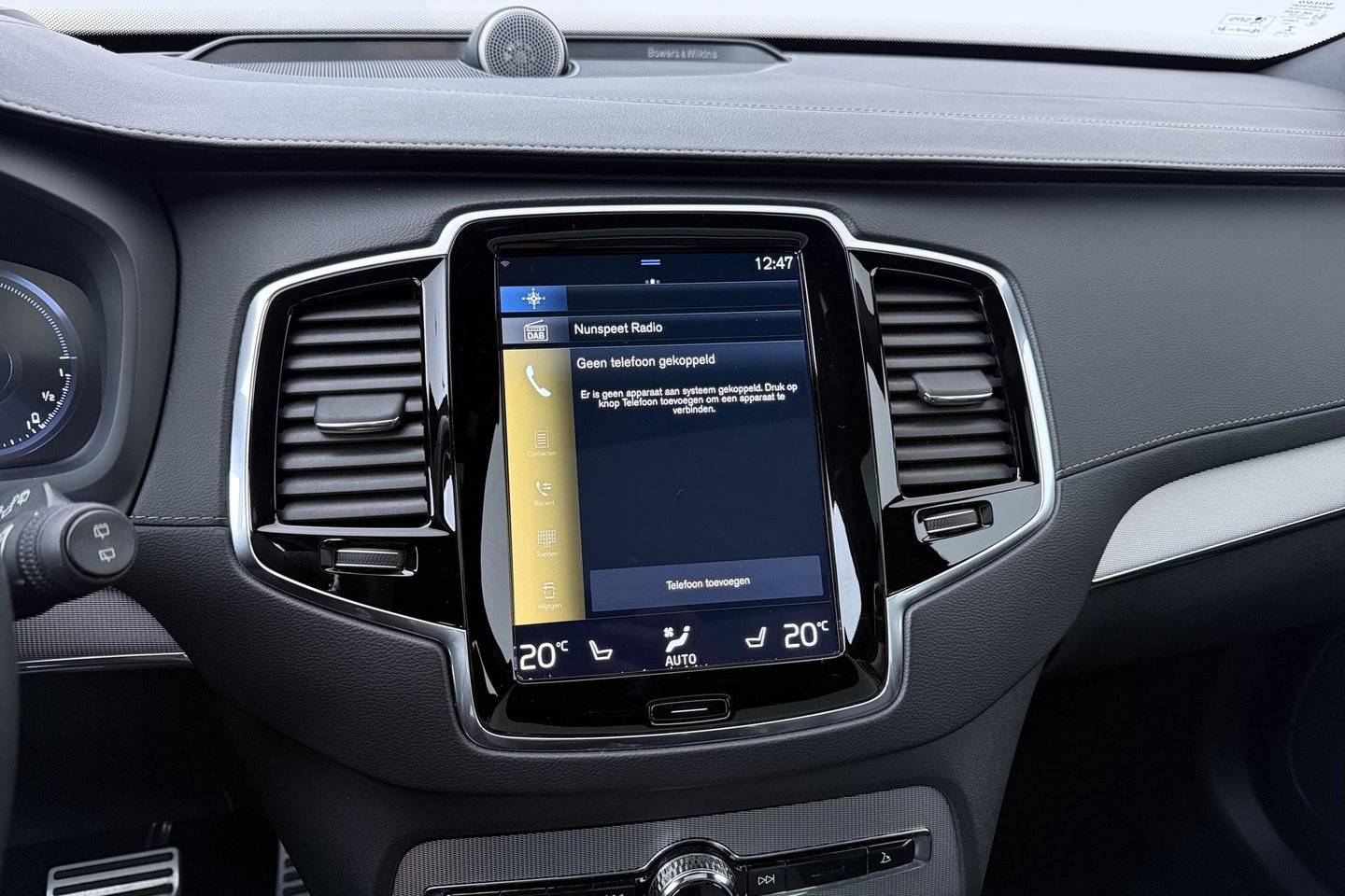 Volvo XC90 T8 Recharge R-Design | Luchtvering | B&W | Panoramadak | Stoelventilatie+Massage | 360° Camera | Head-up | Trekhaak