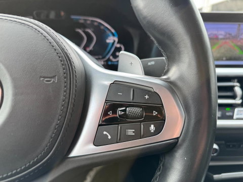 BMW 3-serie 330e High Executive M Pakket Dakje Leder Trekhaak HeadUp