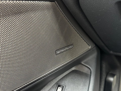 BMW 3-serie 330e High Executive M Pakket Dakje Leder Trekhaak HeadUp