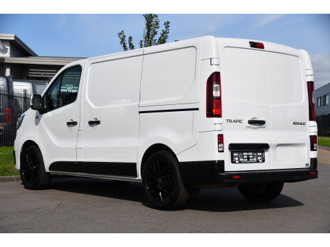 Renault Trafic 2.0 dCi 150 T29 L1H1 PB Edition Camer, Cruise, Carplay, LED, 2 x Schuifdeur, Automaat, Sensoren, CLIMA, Multimedia, 150pk, Keyless, Uniek!